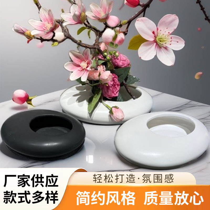 Bình cắm hoa gốm sứ hình khuyên tròn - ảnh 2, 3 màu trắng/đen/xám cắm hoa mẫu đơn