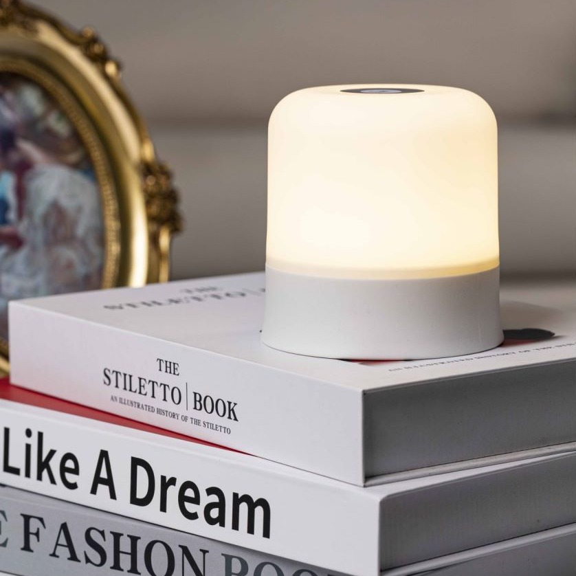 Đèn ngủ để bàn cảm ứng chạm VIVIT